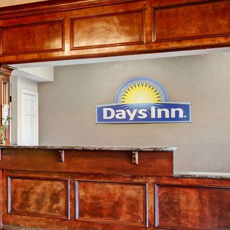 Days Inn & Suites By Wyndham Houston North - Spring Exteriör bild