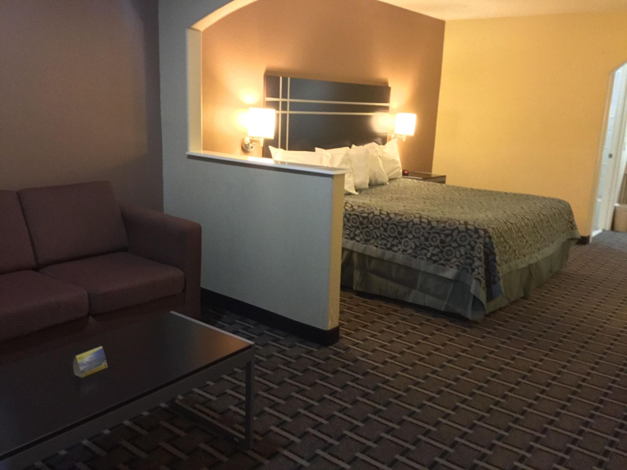 Days Inn & Suites By Wyndham Houston North - Spring Exteriör bild