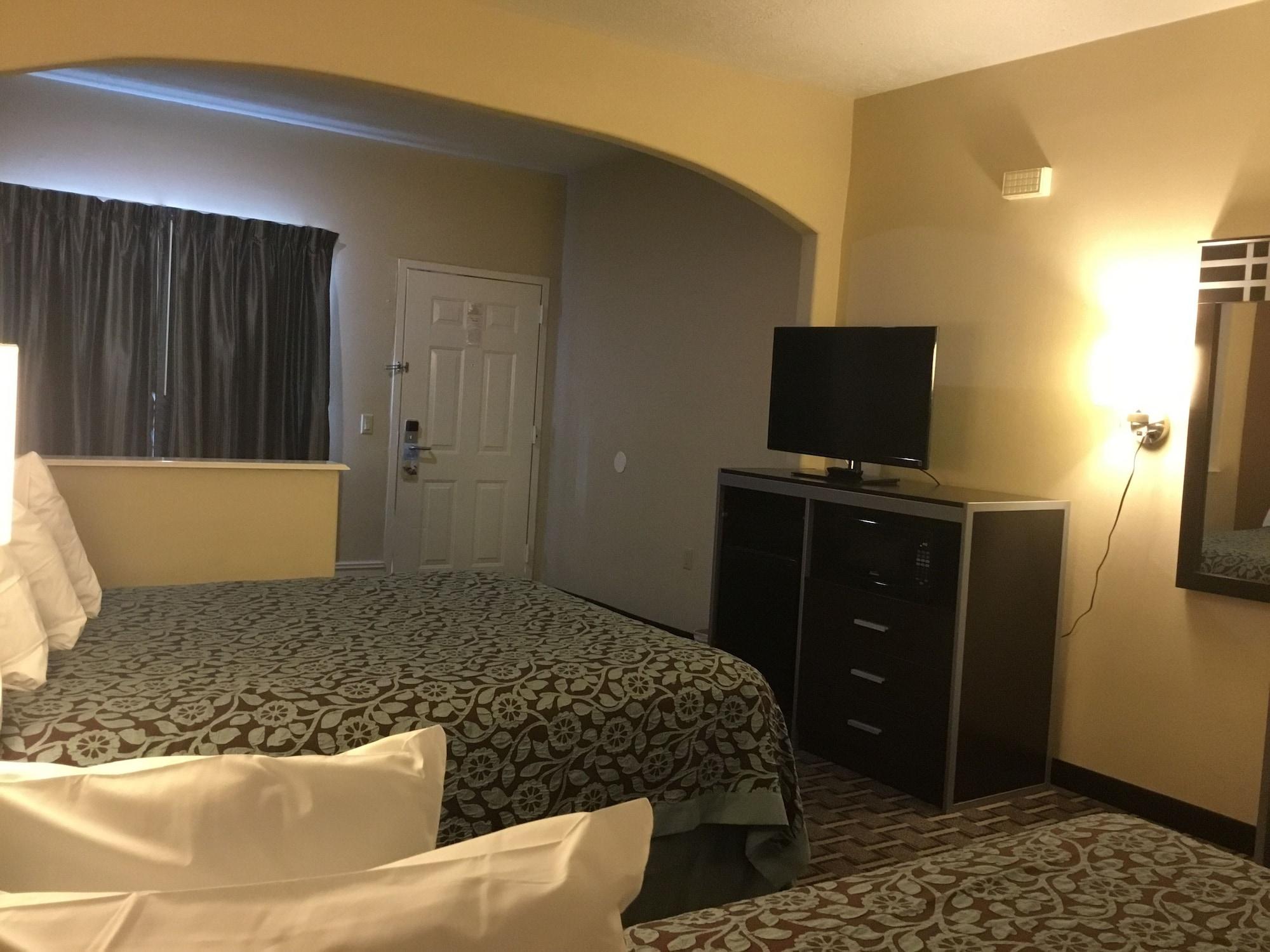 Days Inn & Suites By Wyndham Houston North - Spring Exteriör bild