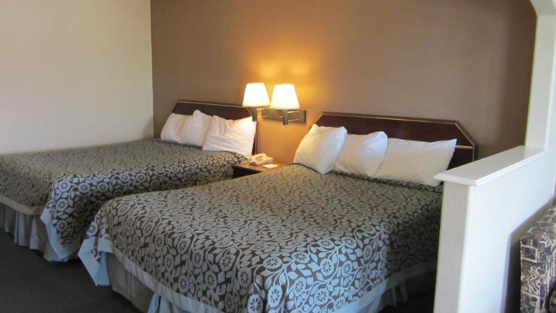 Days Inn & Suites By Wyndham Houston North - Spring Exteriör bild
